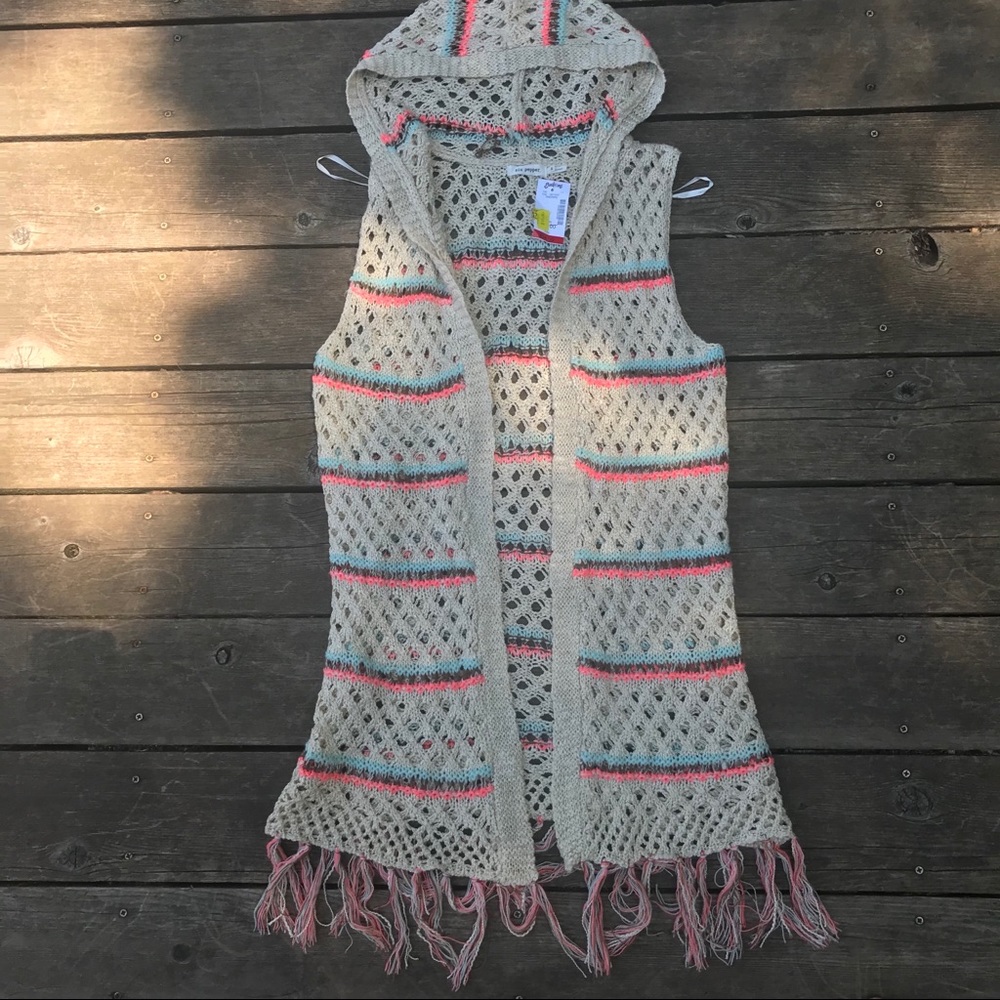 Hooded crochet summer vest